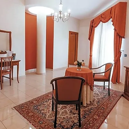 Otel San Raffaele Restaurant & Castelluccio Superiore