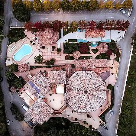 San Raffaele Restaurant & 3*